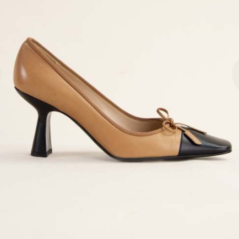 Vintage Chanel Heels - Elegant Tan and Black Women's Heels